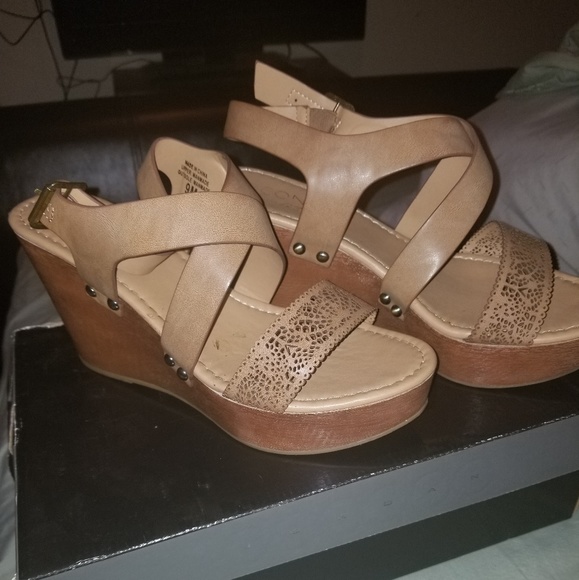 Wedges - Picture 2 of 2